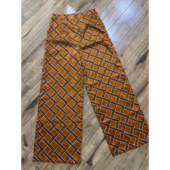NWT Forever 21 size large wide leg silky pants - Picture 1 of 3